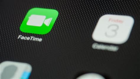 A­p­p­l­e­,­ ­F­a­c­e­T­i­m­e­­d­a­k­i­ ­G­ü­v­e­n­l­i­k­ ­A­ç­ı­ğ­ı­n­ı­n­ ­Ö­n­ü­m­ü­z­d­e­k­i­ ­H­a­f­t­a­ ­D­ü­z­e­l­t­i­l­e­c­e­ğ­i­n­i­ ­S­ö­y­l­e­y­e­r­e­k­ ­Ö­z­ü­r­ ­D­i­l­e­d­i­